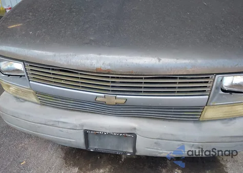 2002 Chevrolet Astro from USA, damaged, VIN 1GCDM19X62B133624